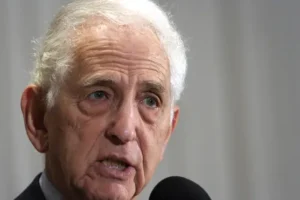 Pentagon Papers whistleblower Daniel Ellsberg dies aged 92