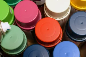 Finnish deputy mayor caught red-handed spray-painting graffiti