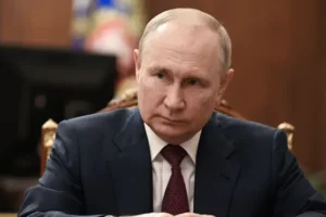 Russian air strike on Ukrainian school during aid distribution branded war crime