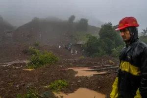 Rescue efforts resume after deadly landslide in western India