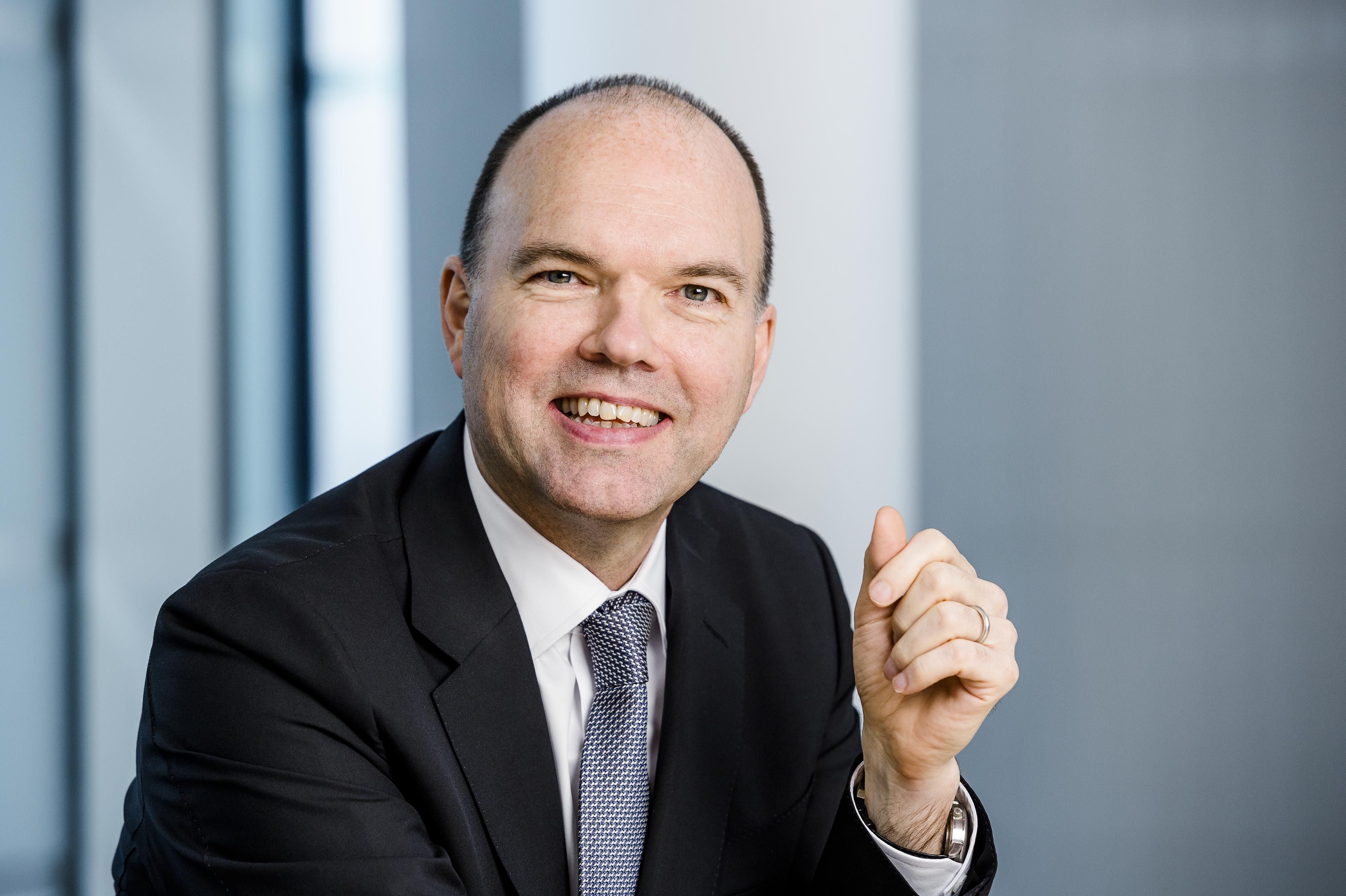 d197820f-6d35-44aa-bbf2-a1a7e4f1d34d Nick Read, Vodafone CEO