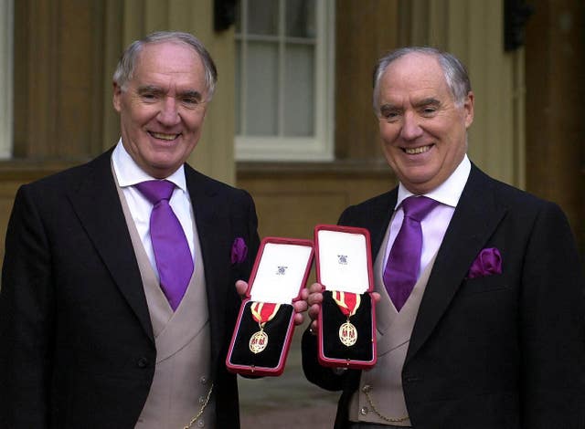 2-1359985 Investitures Barclay brothers
