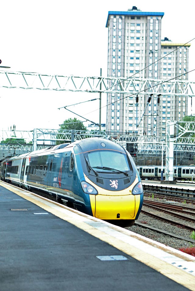 2-69399687-1 Rail strikes