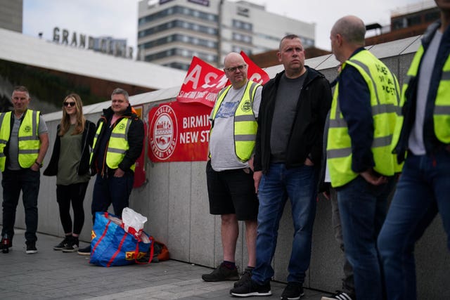 2-72131106 Industrial strike