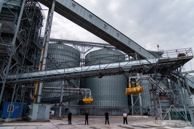 2ba0dce78285460b948e55008bd91710 Ukrainian port