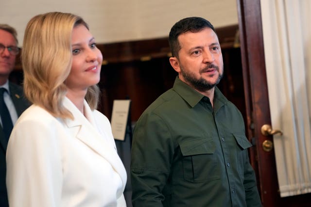3d242a7661744e87ac361e7b6cdc2232 Mr and Mrs Zelensky