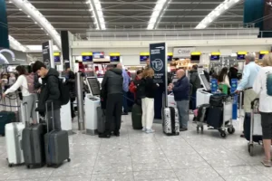 Heathrow operating contingency plans amid security guards strike