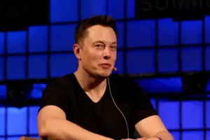 Elon Musk must still have his tweets approved by Tesla lawyer, court rules