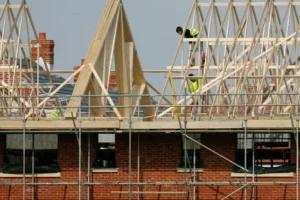 Vistry expects profit to rise to £450m this year