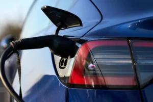 Electric vehicle problem ‘can be resolved within’ Brexit deal – Downing Street