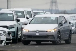New car market records longest period of growth since 2015