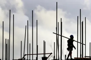 Crest Nicholson warns over rising borrowing costs as profit shrinks