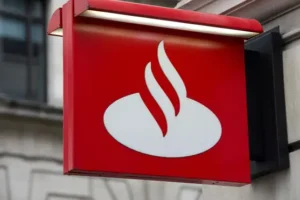 Santander is latest major lender to announce pause to some mortgage applications