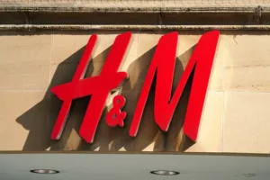 H&M sales flatline as cool weather hit demand for summer clothing