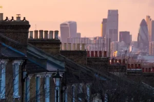London stocks sag after shock rate hike
