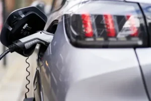 UK car makers plead with EU to delay ‘cliff edge’ trade rules