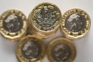 Banks pressed by MPs to make further rate hikes for savings customers