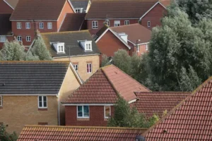 Average five-year fixed-rate mortgage tops 6%
