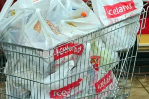 Iceland becomes latest grocer to announce wide-ranging price cuts