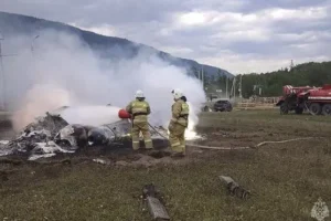 Russian helicopter crash kills four and injures 10