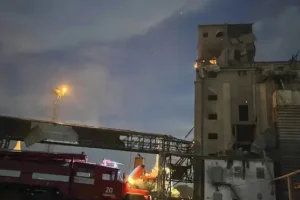 Russian drone strikes on Odesa region cause fires at port