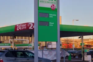 Asda to display live fuel prices online after Government pressure