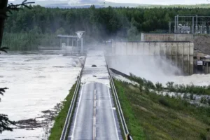 More evacuations considered in Norway as water levels rise