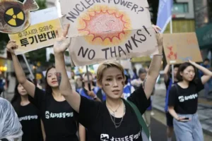 Rally in Seoul against Japanese plans to release nuclear wastewater into sea