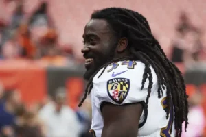 Former Seahawks and Ravens running back Alex Collins dies in road crash aged 28