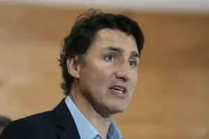 Justin Trudeau condemns Facebook for blocking Canada wildfire news