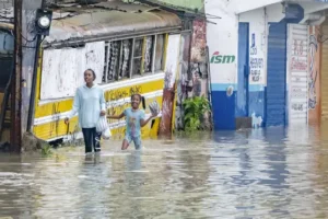 Flooding fears as Tropical Storm Franklin nears Haiti and Dominican Republic