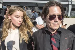 Australian prosecutors drop case against Amber Heard over pet Yorkshire terriers