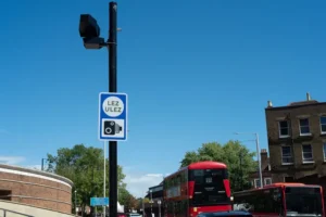 ‘Listen to the people Mr Mayor it’ll cost lives and money!’: Top union pleads with Sadiq Khan to delay Ulez expansion