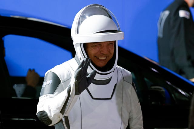8376bca1d60b409eaf1745c0b0a34609 Japanese astronaut