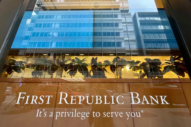 baf1d5c23f4c4caeb3bad966779bba33 The headquarters of First Republic Bank in San Francisco