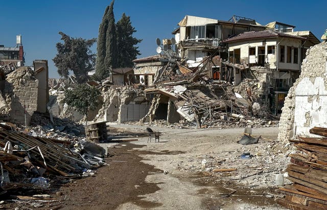 Quake destruction
