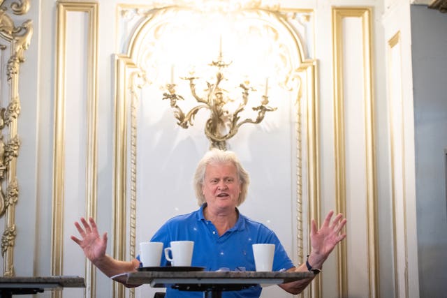 2-56083223 Tim Martin announces Wetherspoon results