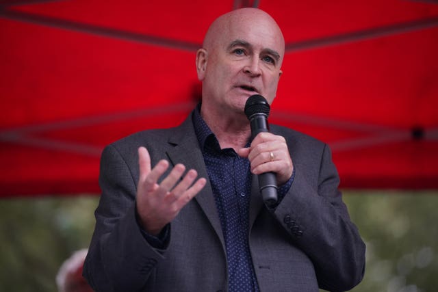 2-73533841-1 RMT boss Mick Lynch
