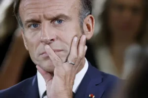 French schools will be ‘intractable’ in enforcing ban on robes worn by Muslims