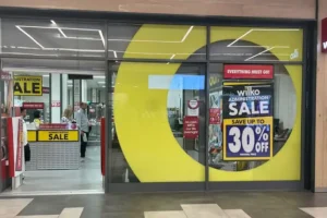 Wilko customers compare store to Woolworths and raise concerns for high street