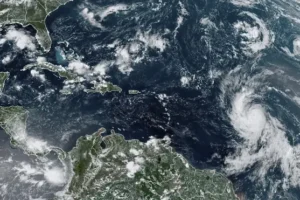 Hurricane Lee charges across Atlantic on approach to north-east Caribbean