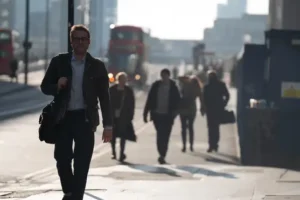 UK real wages no longer falling as earnings growth remains at record rate