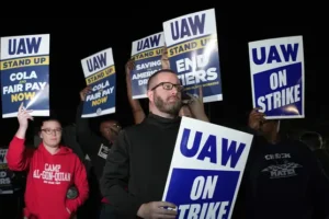 Workers begin historic strike at US car manufacturers