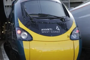 Avanti West Coast and CrossCountry handed new contracts