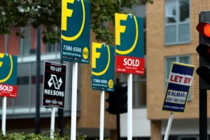 Annual house price growth slows amid record jumps in rental prices