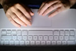 Scam warning for bargain hunters browsing ‘closing down’ sales