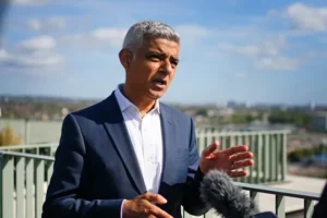 ‘Don’t be lulled into thinking this is a good time to commit crime’: Mayor’s message to criminals amid armed cop walkout