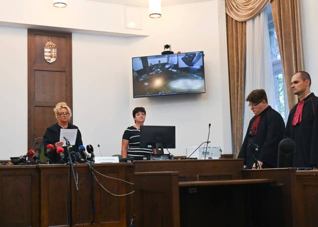 ca7cebc9c18e441888dd2a9f531027d6 Hungary Boat Disaster Verdict