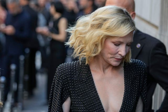 cfc5dc6e1def41ada16c54bd50858c2c Cate Blanchett arrives for the show