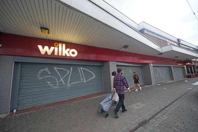 2-73700392 Wilko closure
